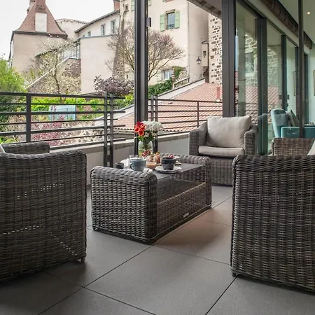 La Plâtrière, Classé 5 étoiles, Avec Garage En Haute Du Puy *